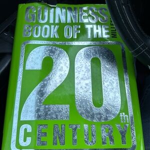 Guinness book of the century millennium edition BOOK